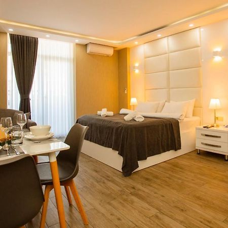 Holiday Premium Apartments Batumi Eksteriør billede