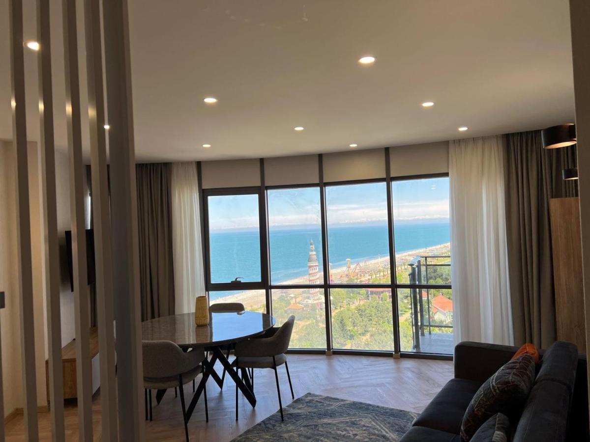 Holiday Premium Apartments Batumi Eksteriør billede