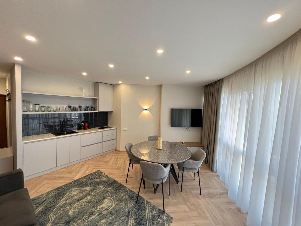 Holiday Premium Apartments Batumi Eksteriør billede