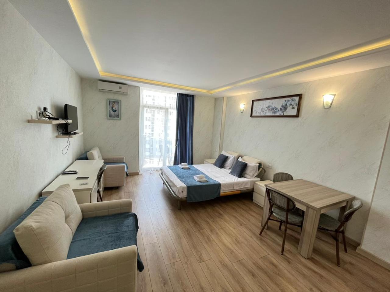 Holiday Premium Apartments Batumi Eksteriør billede