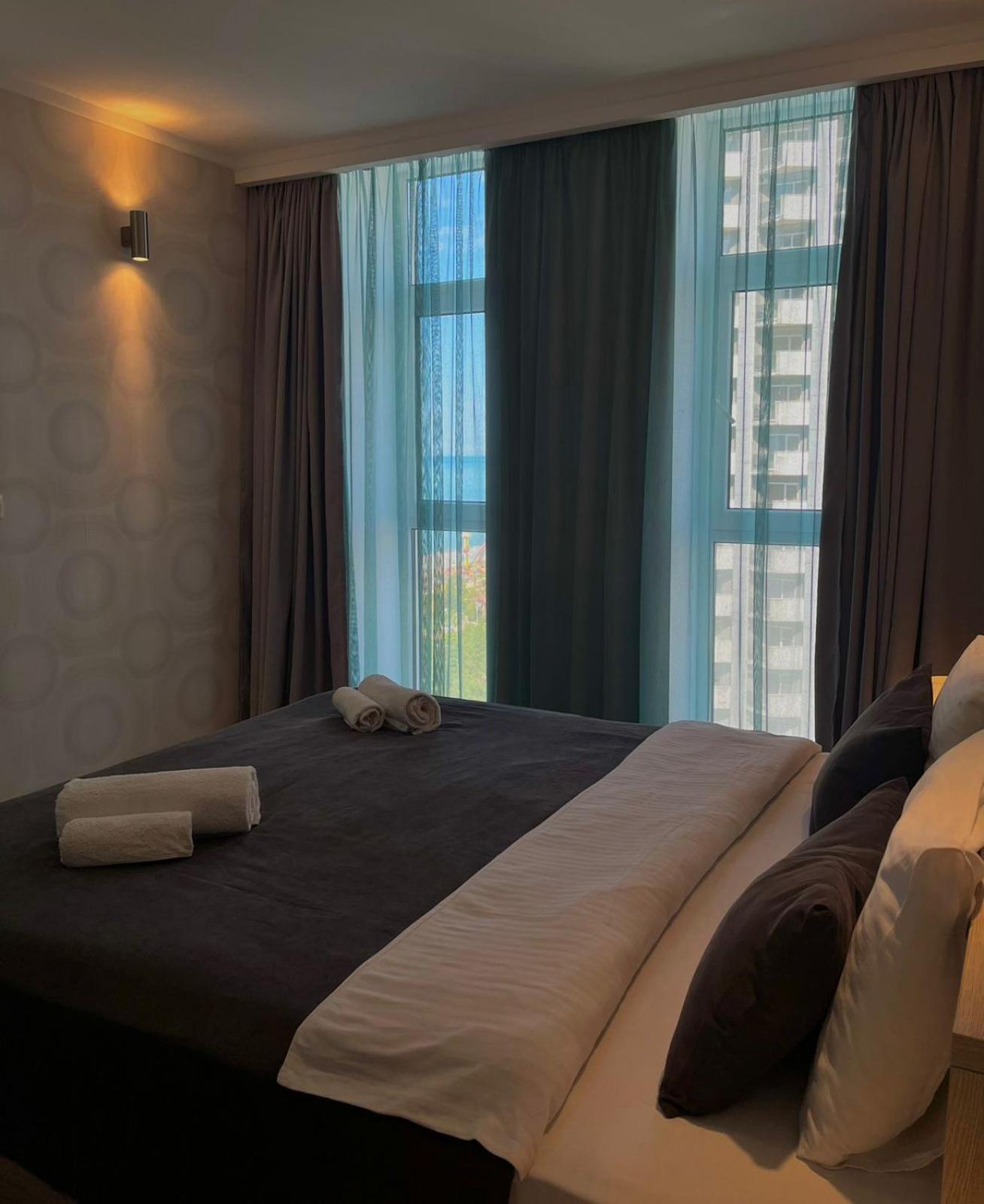 Holiday Premium Apartments Batumi Eksteriør billede