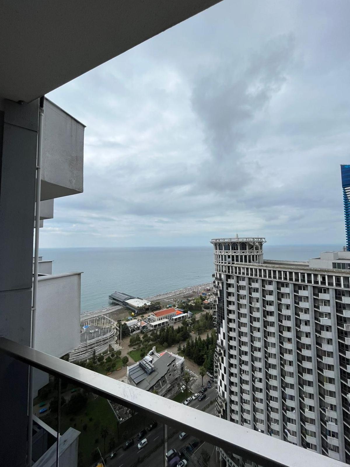 Holiday Premium Apartments Batumi Eksteriør billede