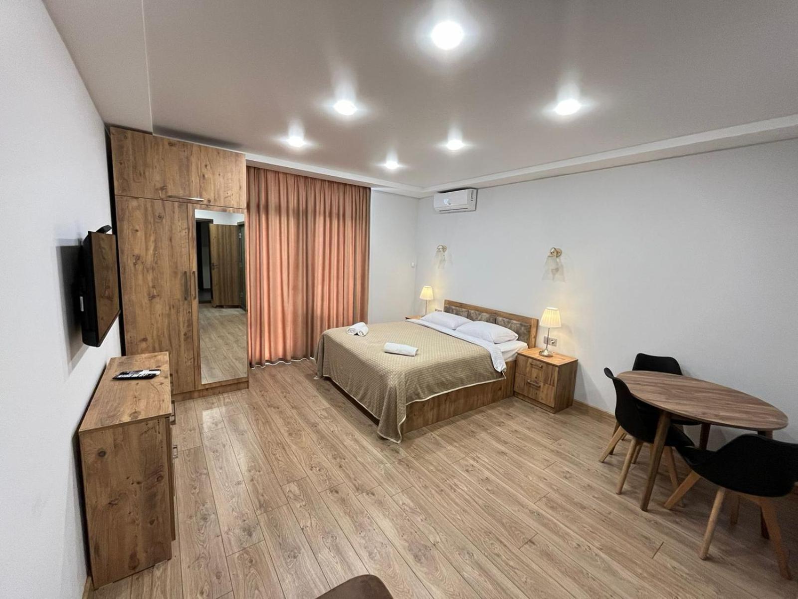 Holiday Premium Apartments Batumi Eksteriør billede