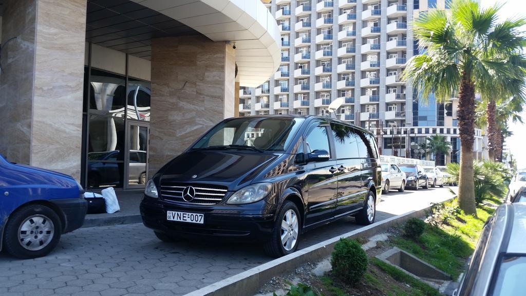 Holiday Premium Apartments Batumi Eksteriør billede