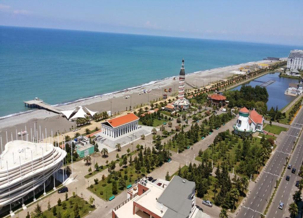 Holiday Premium Apartments Batumi Eksteriør billede