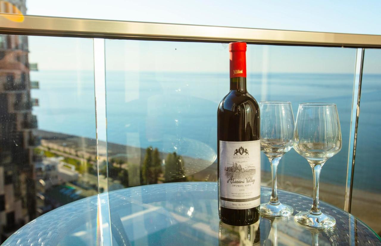 Holiday Premium Apartments Batumi Eksteriør billede