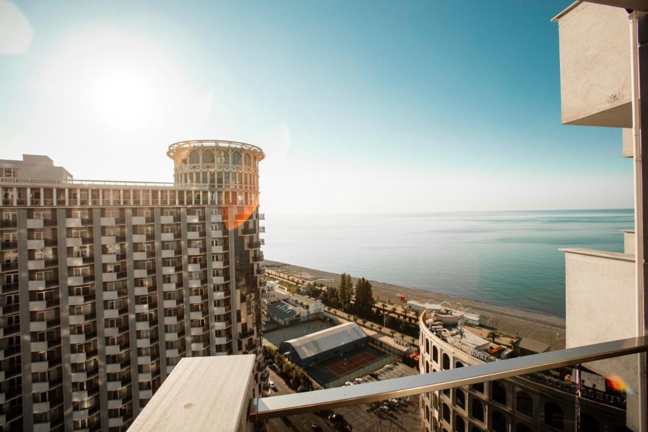 Holiday Premium Apartments Batumi Eksteriør billede